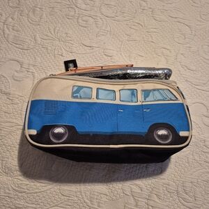 The Monster Factory Volkwagon licensed blue lunchbag, insulated NWT